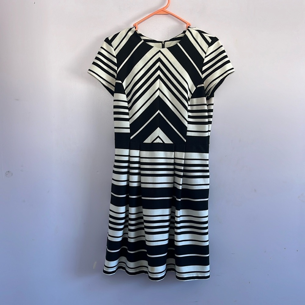 Julian Taylor Dress- Size 8